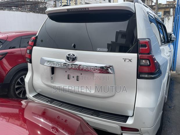 Toyota Land Cruiser Prado 2.8 2018 White