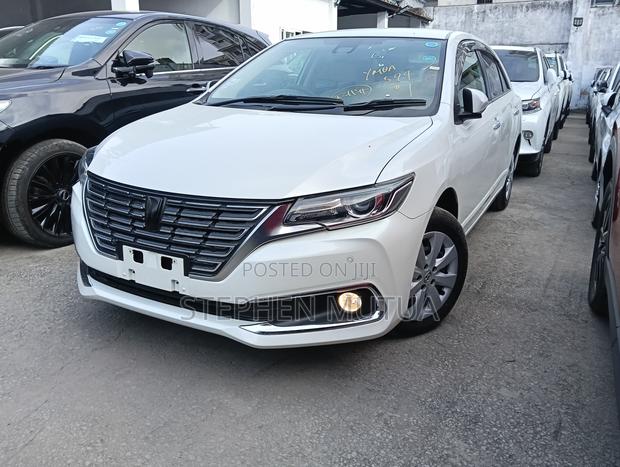 Toyota Premio 1.8 FWD 2019 White
