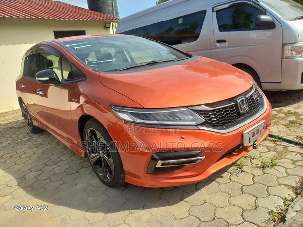 Honda Jade 1.5 Hybrid 2019 Orange