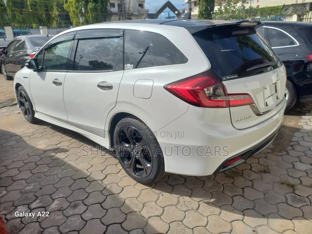 Honda Jade 1.5 Hybrid 2019 White