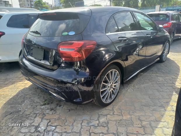 Mercedes-Benz A-Class 2019 Black