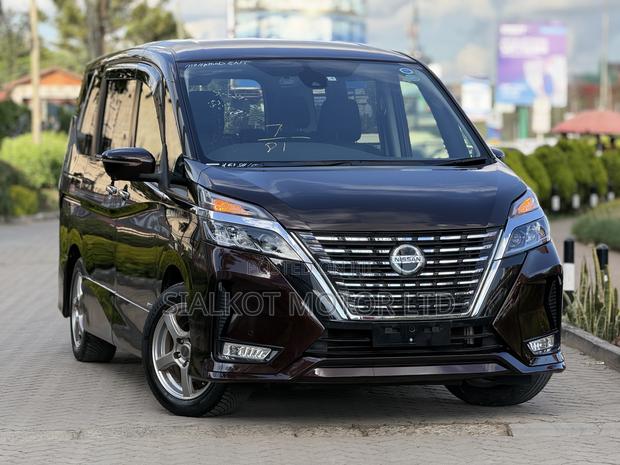 Nissan Serena 2019 Maroon