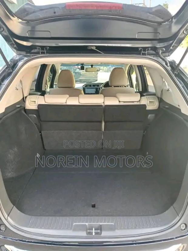 Honda Fit Shuttle 1.5 Hybrid 4WD 2019 Blue