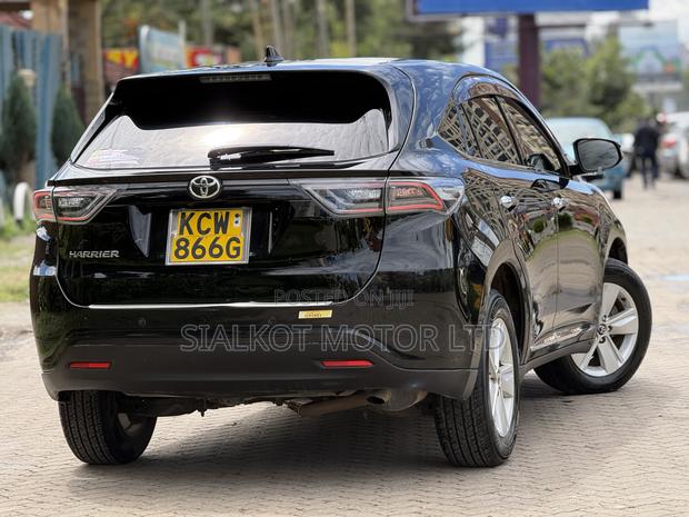 Toyota Harrier 2.0 2014 Black