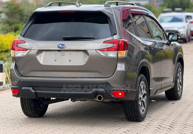 Subaru Forester 2019 Brown