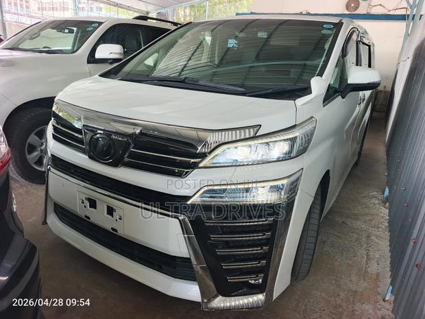 Toyota Alphard 2019 White