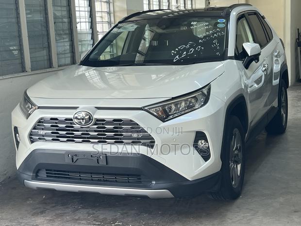Toyota RAV4 2020 Whtie