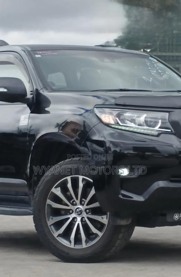 Toyota Land Cruiser Prado 2.7 2019 Black