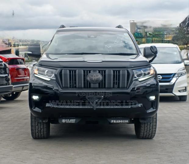 Toyota Land Cruiser Prado 2.7 2019 Black