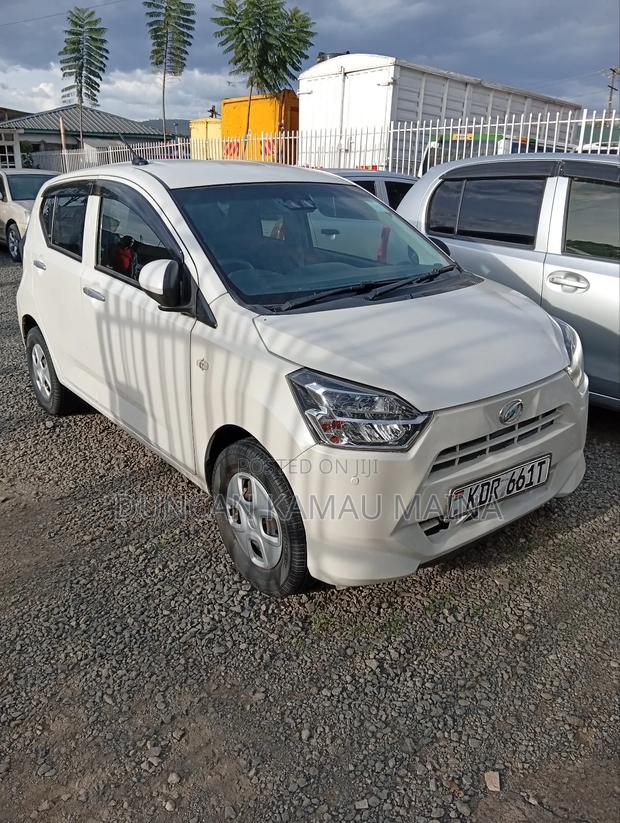 Daihatsu Mira 2017 White