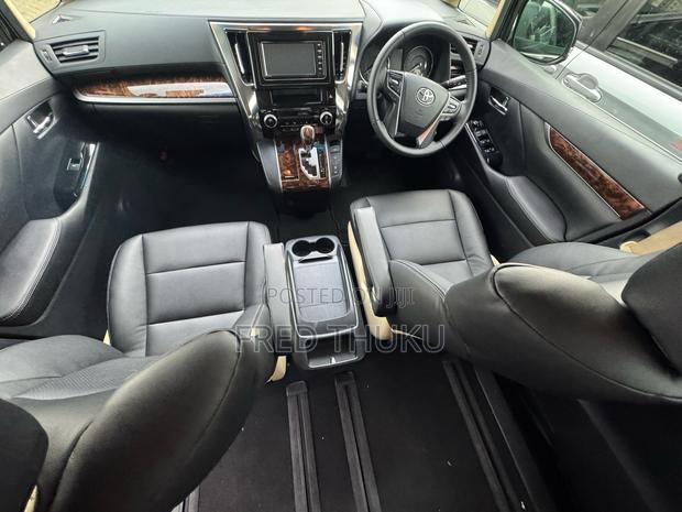 Toyota Alphard 2.5 Petrol FWD 2019 Black
