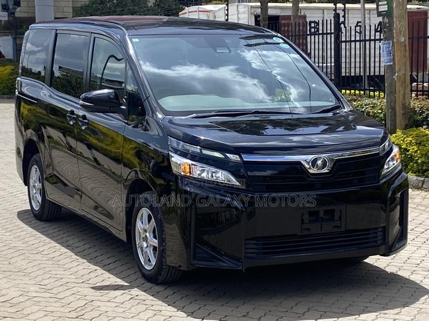 Toyota Voxy 2019 Black