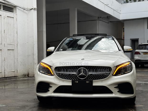 Mercedes-Benz C220 Classic 2019 White