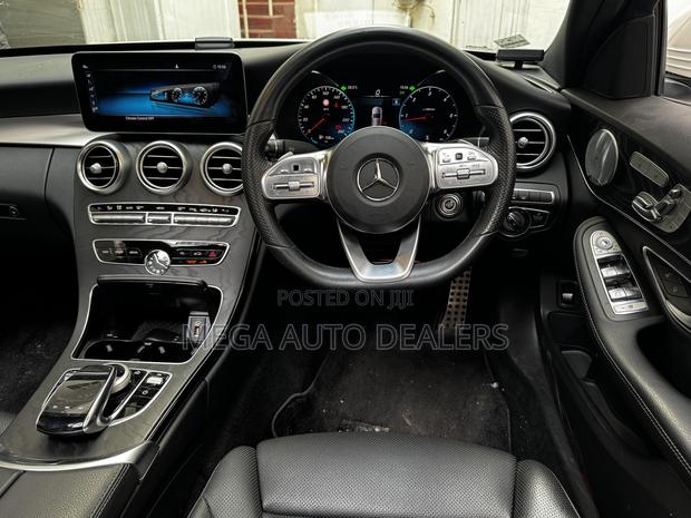 Mercedes-Benz C220 Classic 2019 White