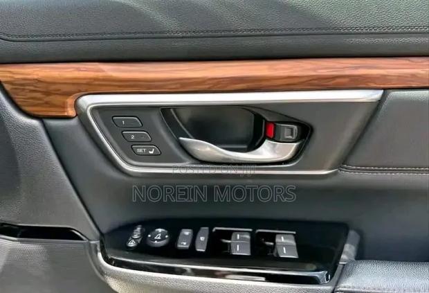 Honda CR-V 2019 White