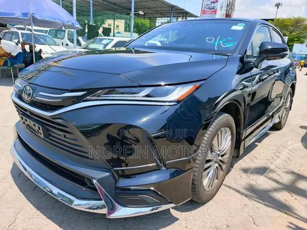 Toyota Harrier 2.0 2021 Black