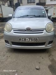 Toyota Sienta 2007 Silver for sale