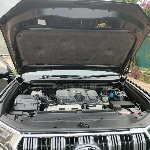 Toyota Land Cruiser Prado 4.0 Petrol TZ-G 2022 Black