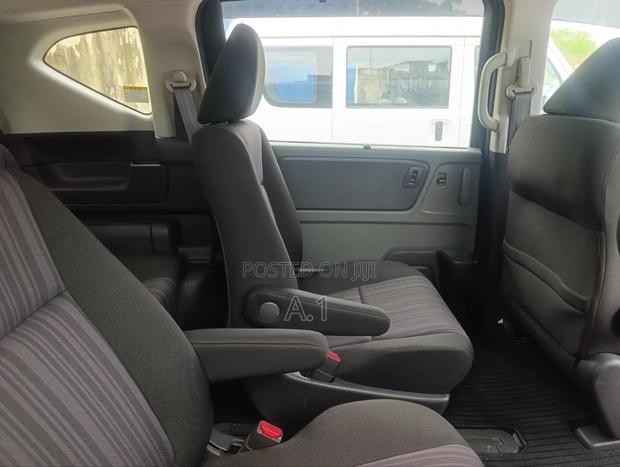 Honda Freed 2019 Blue