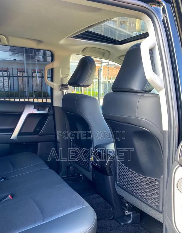 Toyota Land Cruiser Prado 2.8 2021 Black