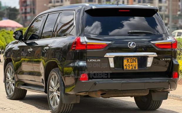 Lexus LX 570 AWD 2016 Black