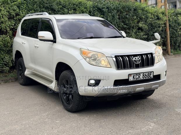 Toyota Land Cruiser Prado 2.7 i 2012 White