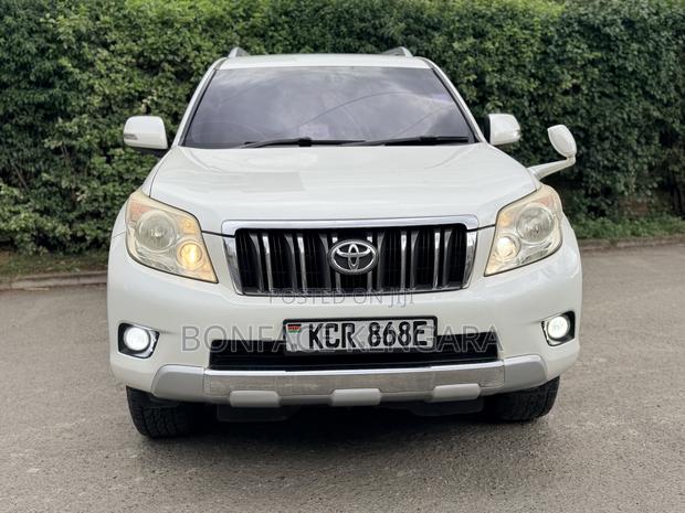 Toyota Land Cruiser Prado 2.7 i 2012 White