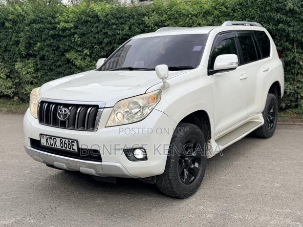Toyota Land Cruiser Prado 2.7 i 2012 White