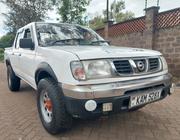 Nissan Hardbody 2000 White for sale