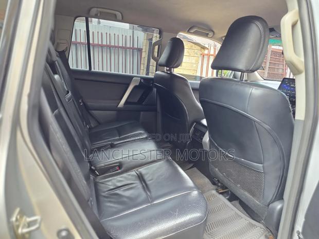 Toyota Land Cruiser Prado 3.0 TD 2010 Silver