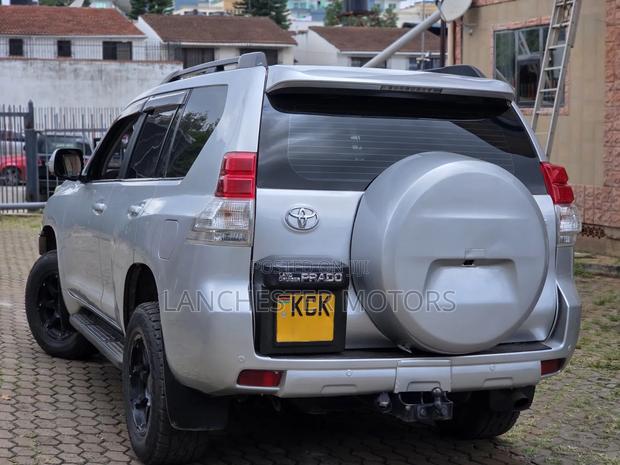 Toyota Land Cruiser Prado 3.0 TD 2010 Silver