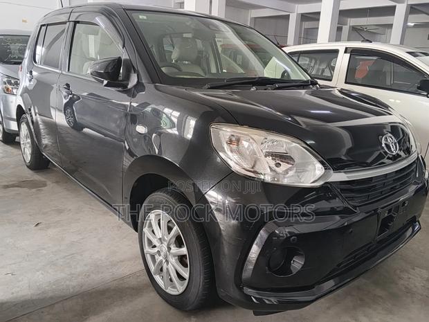Toyota Passo 2019 Black