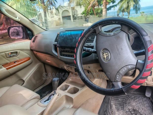 Toyota Fortuner 2012 Blue