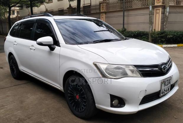 Toyota Corolla Fielder 2013 White