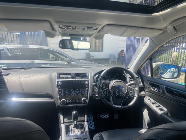 Subaru Outback 2019 Pearl