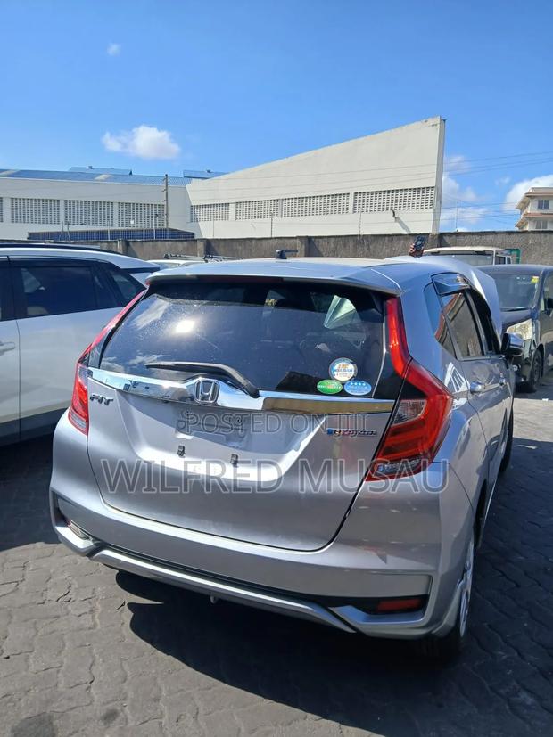 Honda Fit 2019 Silver