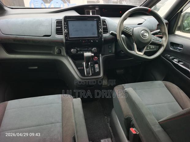Nissan Serena 2019 White