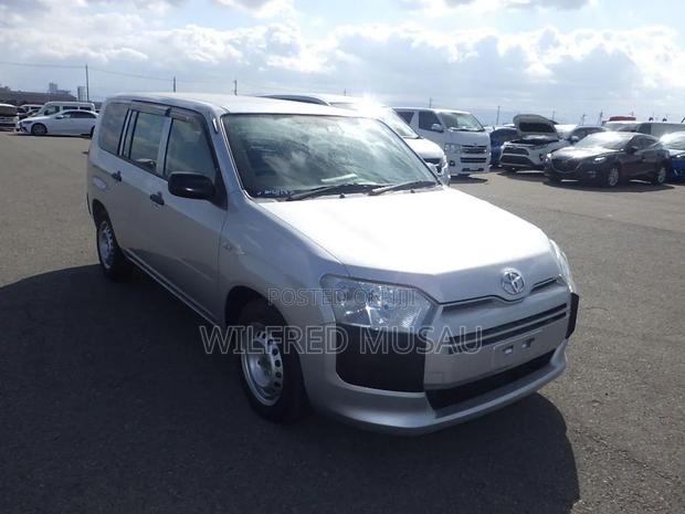 Toyota Probox 1.5 DX Comfort 2WD 2020 Silver
