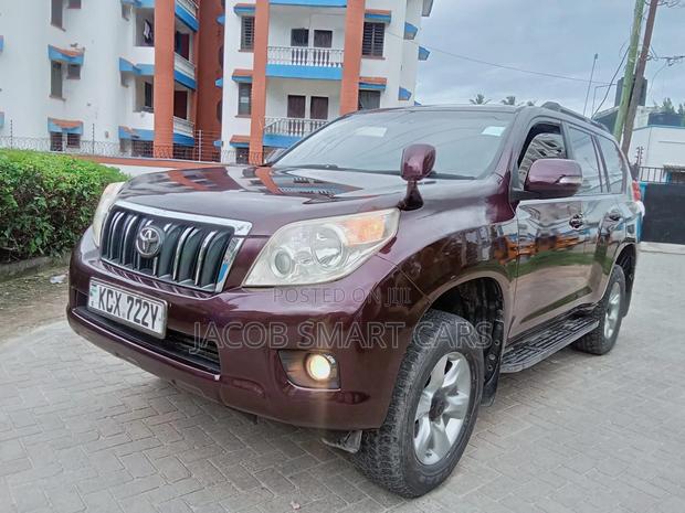 Toyota Land Cruiser Prado 2013 Maroon