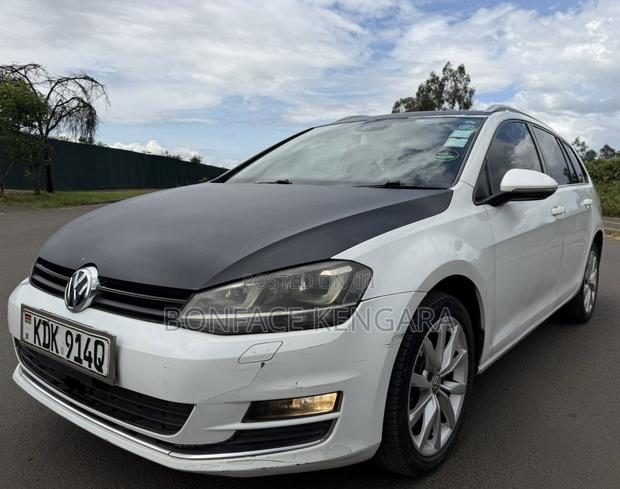 Volkswagen Golf 2016 White
