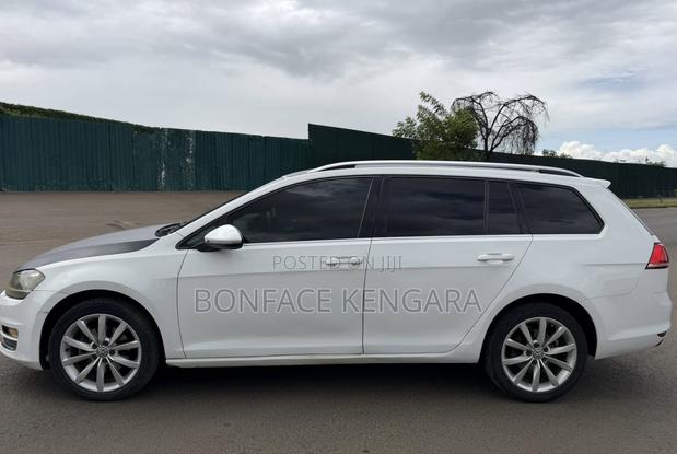 Volkswagen Golf 2016 White
