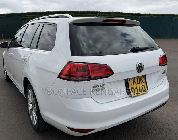 Volkswagen Golf 2016 White