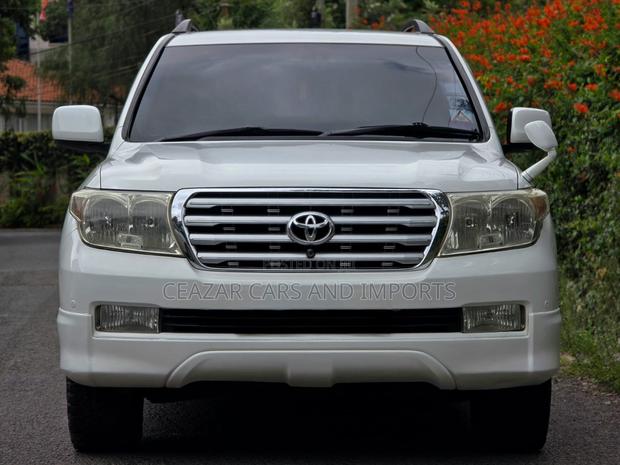 Toyota Land Cruiser 4.6 V8 AX G Selection 2009 White
