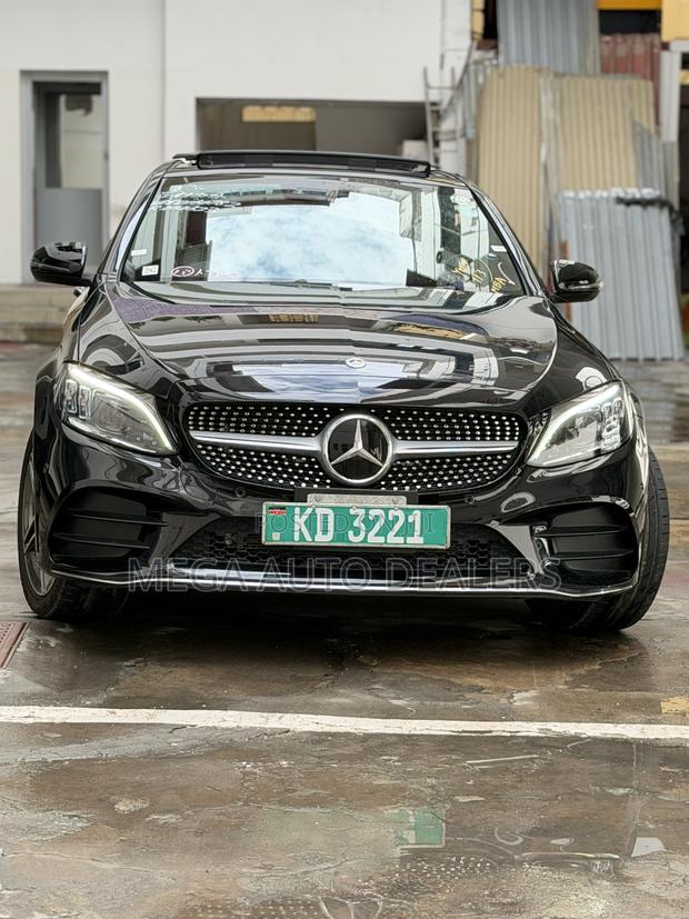 Mercedes-Benz C200 2020 Black