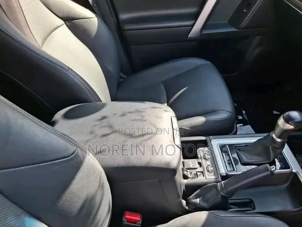 Toyota Land Cruiser Prado 4.0 Petrol TZ-G 2018 White