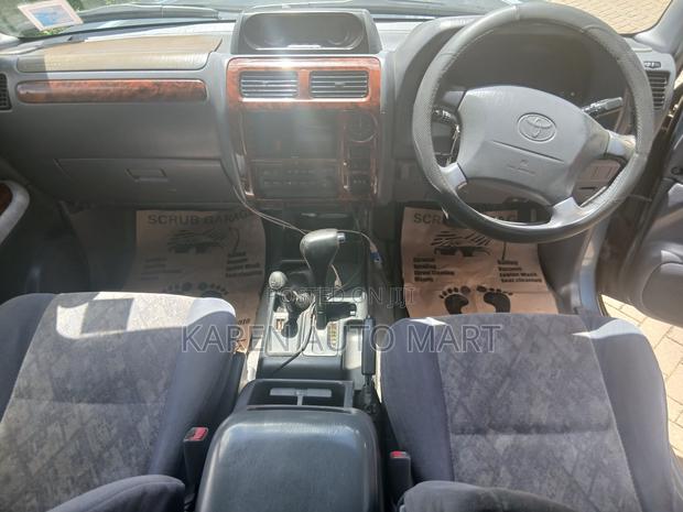 Toyota Land Cruiser Prado 2000 Blue