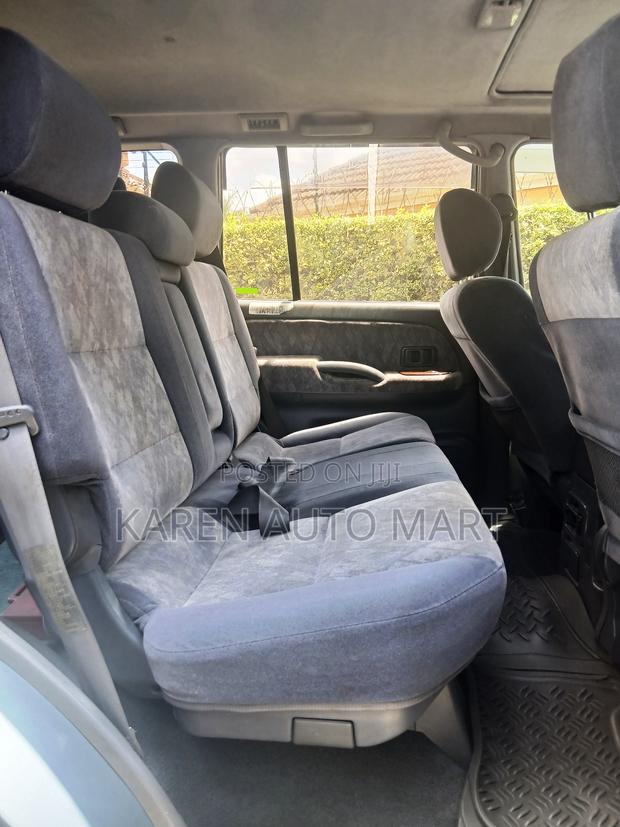 Toyota Land Cruiser Prado 2000 Blue