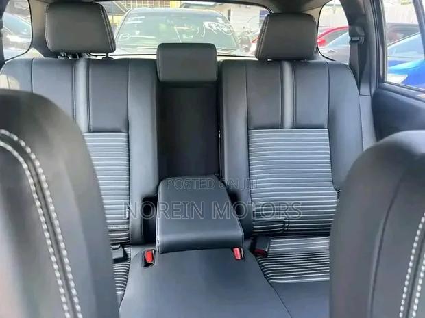 Toyota Corolla Fielder 2019 Blue