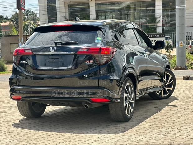 Honda Vezel 1.5 Hybrid 2WD 2018 Black