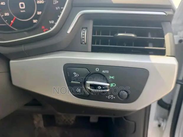 Audi A4 2018 White